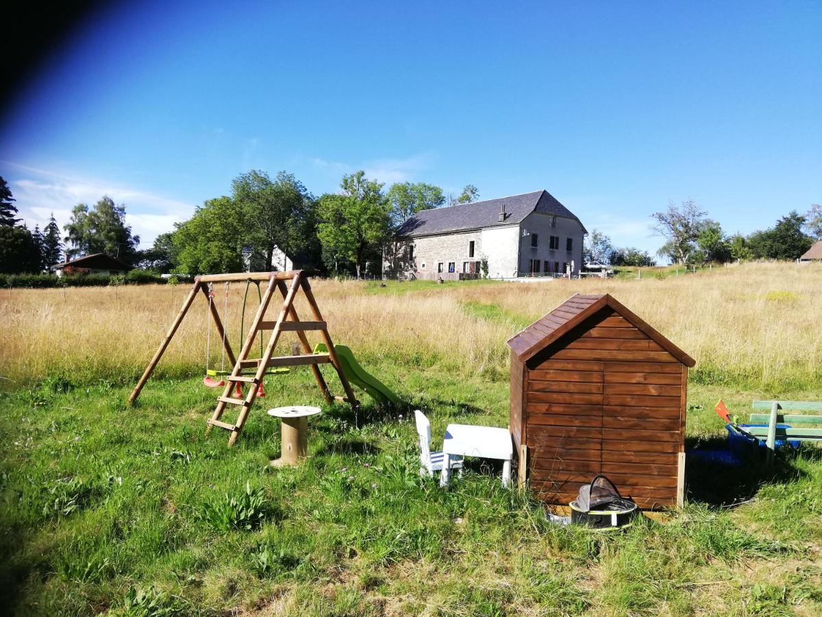 Gite Les Chaumeix Prondines Exterior photo