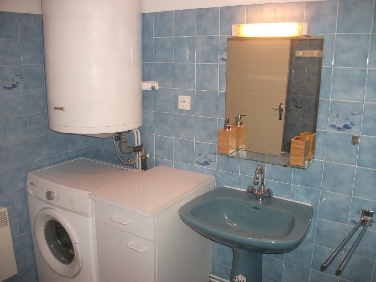Gite Les Chaumeix Prondines Exterior photo